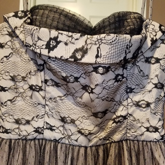 Red Valentino Lace Gown Dress ♡ - Picture 5 of 7